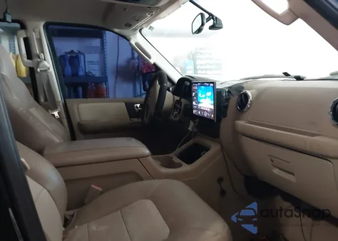 2005 Ford Expedition Eddie Bauer/King Ranch z USA, uszkodzony, nr VIN 1FMPU17555LA45205